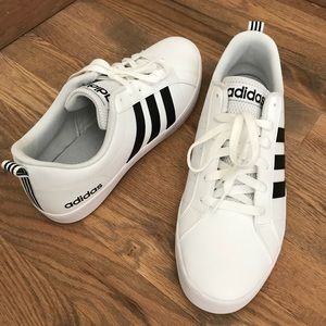 Brand new Adidas sneakers no box 9 1/2
